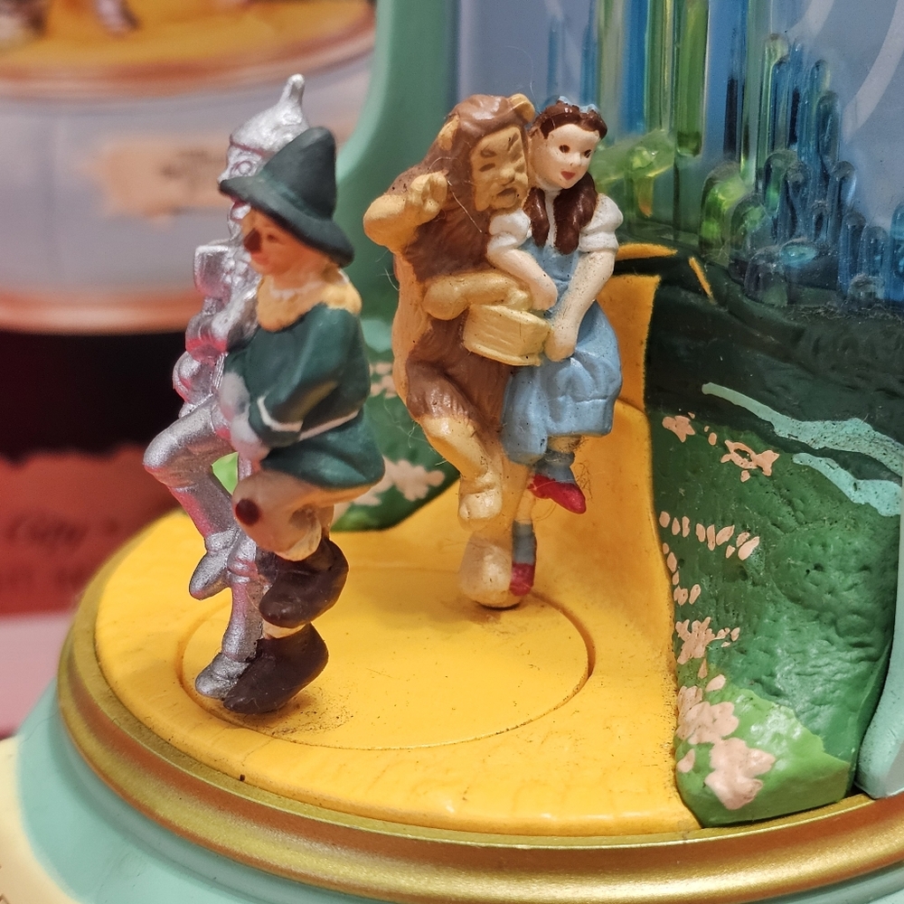 Wizard Of Oz Christmas Hallmark Ornament 1996
